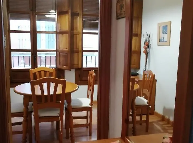 Piso Para 4 En En Centro - Catedral